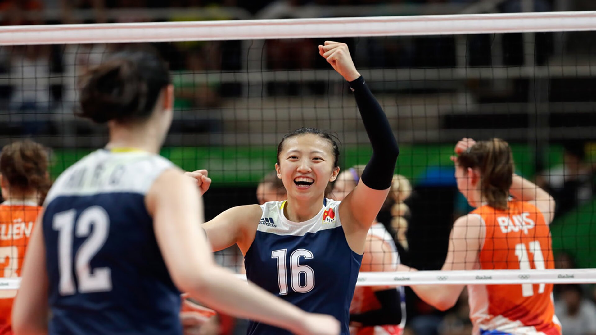 莎拉波娃6-0横扫尤文图斯,网球天后吊打足球豪门引爆全场